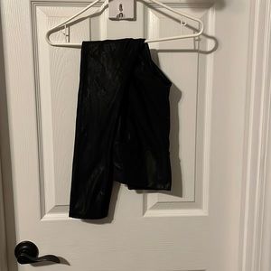 Black fabletics leggings